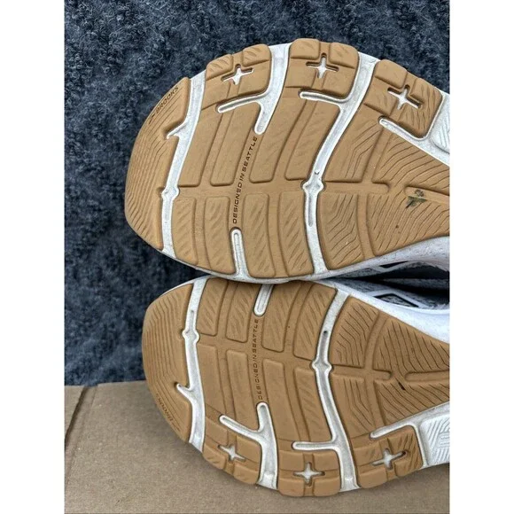 Brooks Adrenaline GTS 23 Women’s 9 Medium Grey White Athletic Training Shoes - Picture 10 of 12